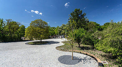 Britzer Garten - Neuer Eingang Blütenachse